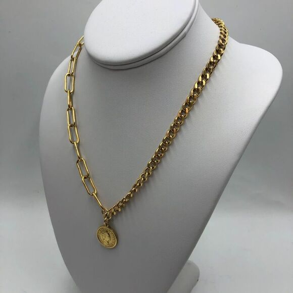 18K Gold Plated Women's Queen Elizabeth Crown Coin Necklace Waterproof Chunky - Picture 5 of 13